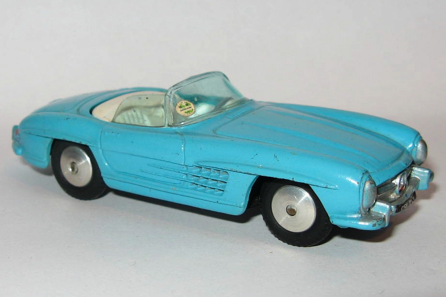 303 MERCEDES BENZ 300SL ROADSTER.jpg
